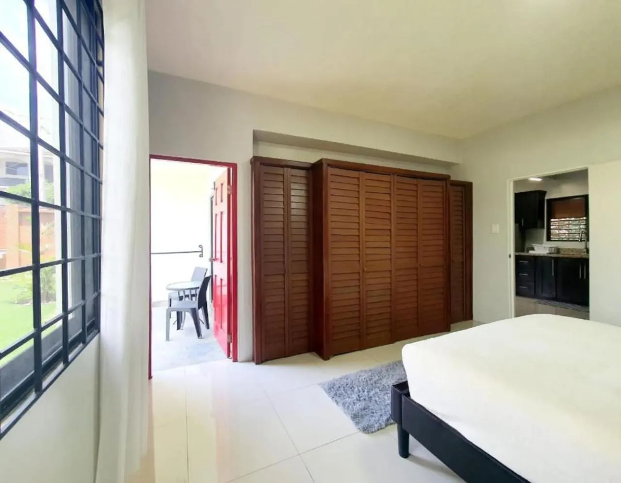 Apartment Ctbh At The Red House Daily And Monthly Rentals Kingston Jamaika