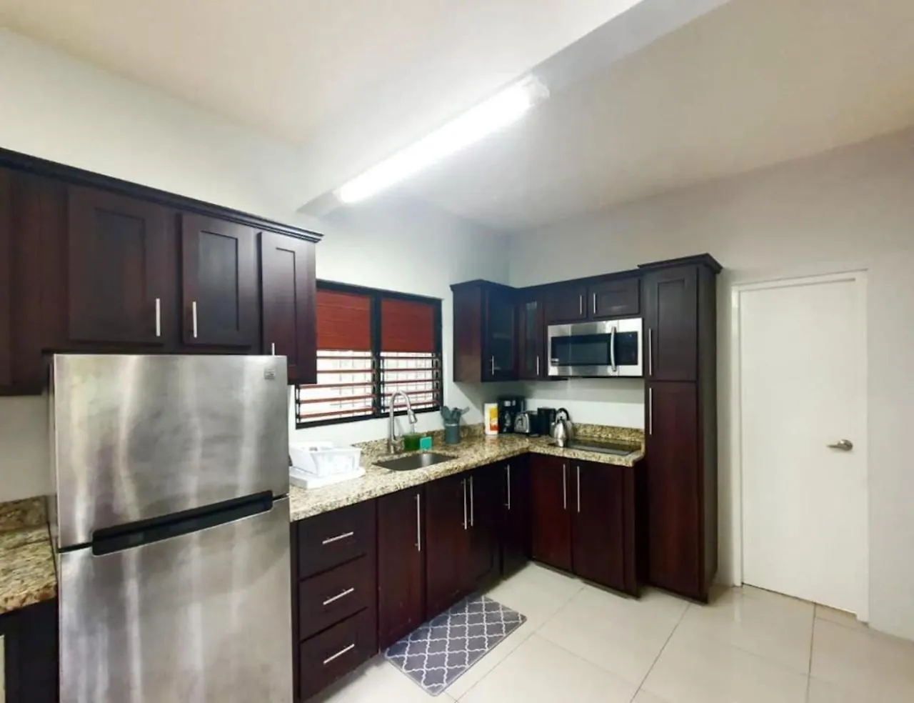 Ctbh At The Red House Daily And Monthly Rentals Kingston 0*,  Jamaika