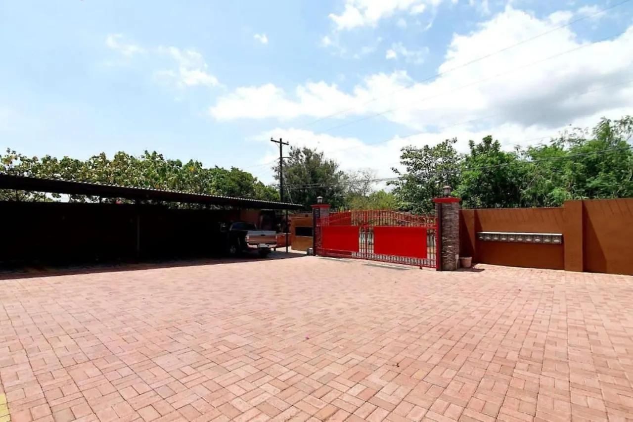 Apartment Ctbh At The Red House Daily And Monthly Rentals Kingston